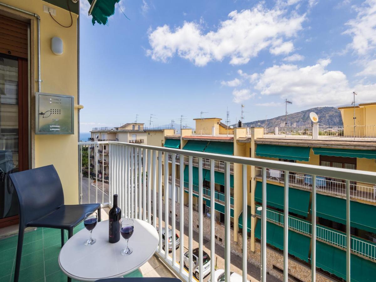 Azzurro Park Suite - De Vivo Realty Sorrento Eksteriør bilde